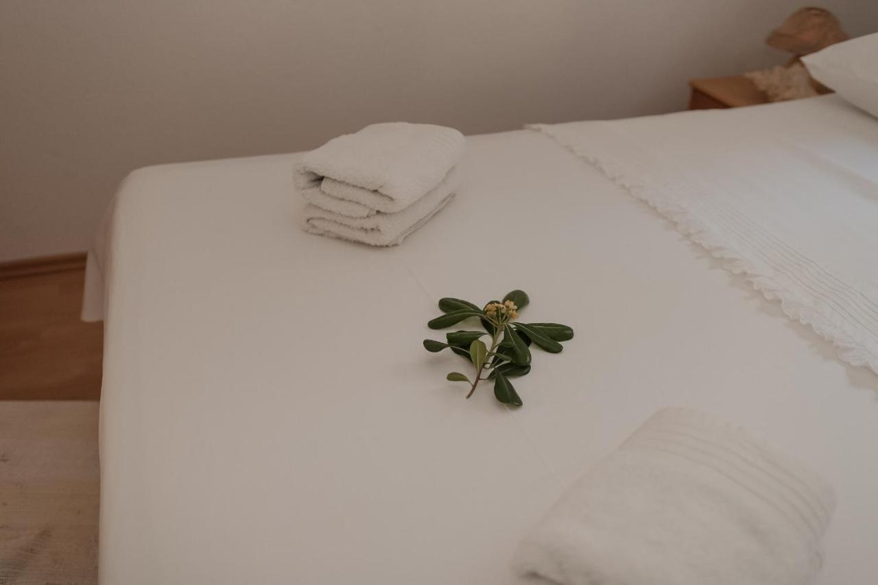 Apartments Prce Оребич Екстер'єр фото